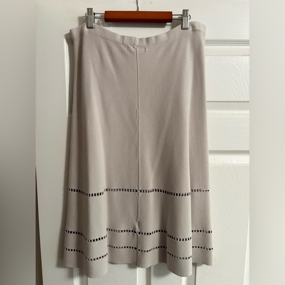 Banana Republic cream skirt midi cut outs high waisted comfy stretch office M - Picture 4 of 4